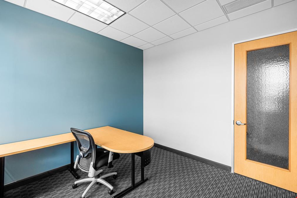 Peninsula Town Center, Hampton VA CommercialCafe